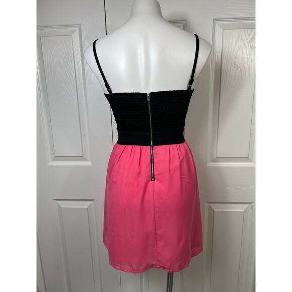 NEW G by Guess Women's Danelle Bustier Dress Jet Black/ Camellia Rose Small - Picture 5 of 10